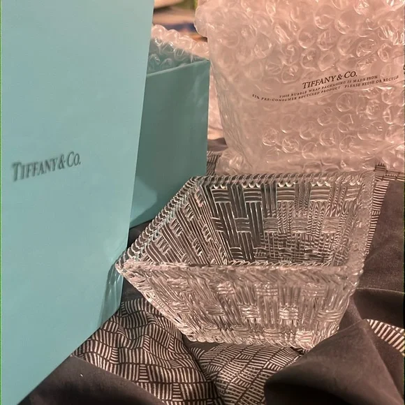 Tiffany & Co NEW Weave Trinket Dish. Made Germany - Picture 1 of 9